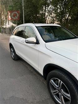 مێرسێدس بێنز GLC